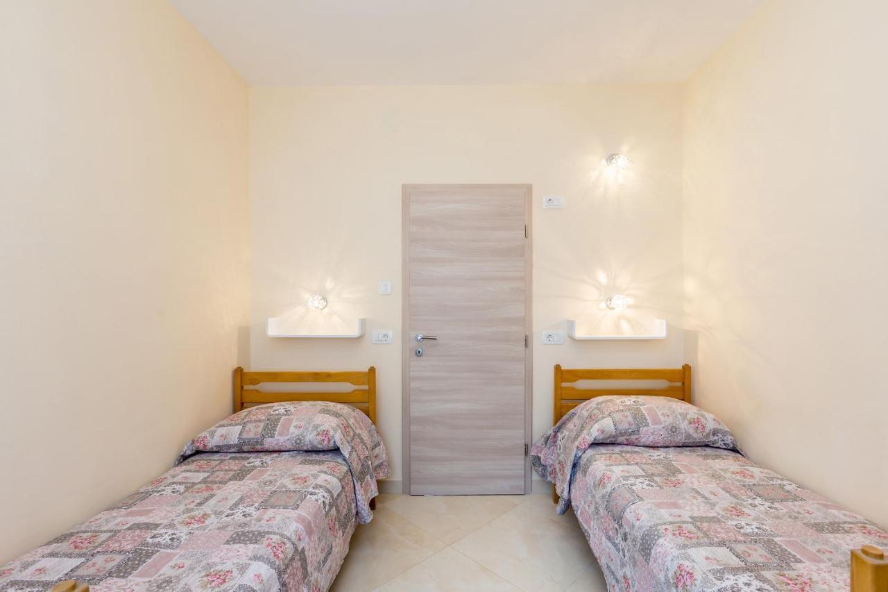 Apartman Vesna Malinska Dış mekan fotoğraf